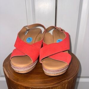A. Giannetti Coral Wedge Sandals 7.5 (summer, beach, vacation)